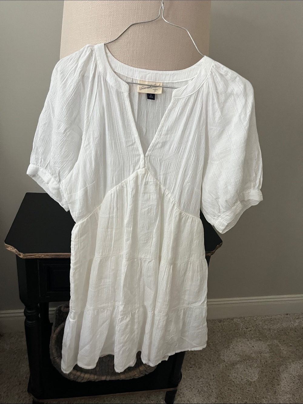 Universal Thread White Puff-Sleeve V-Neck Tunic Top /mini dress